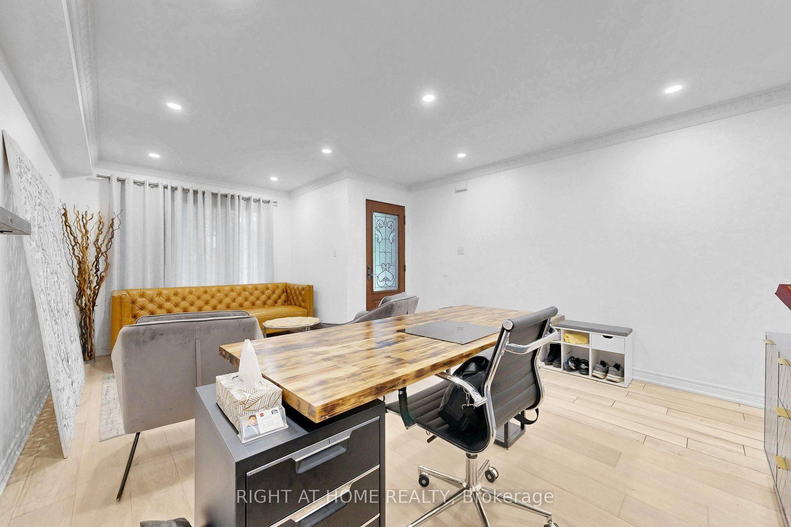 262 Wildberry Crescent • Vaughan, ON photo 10