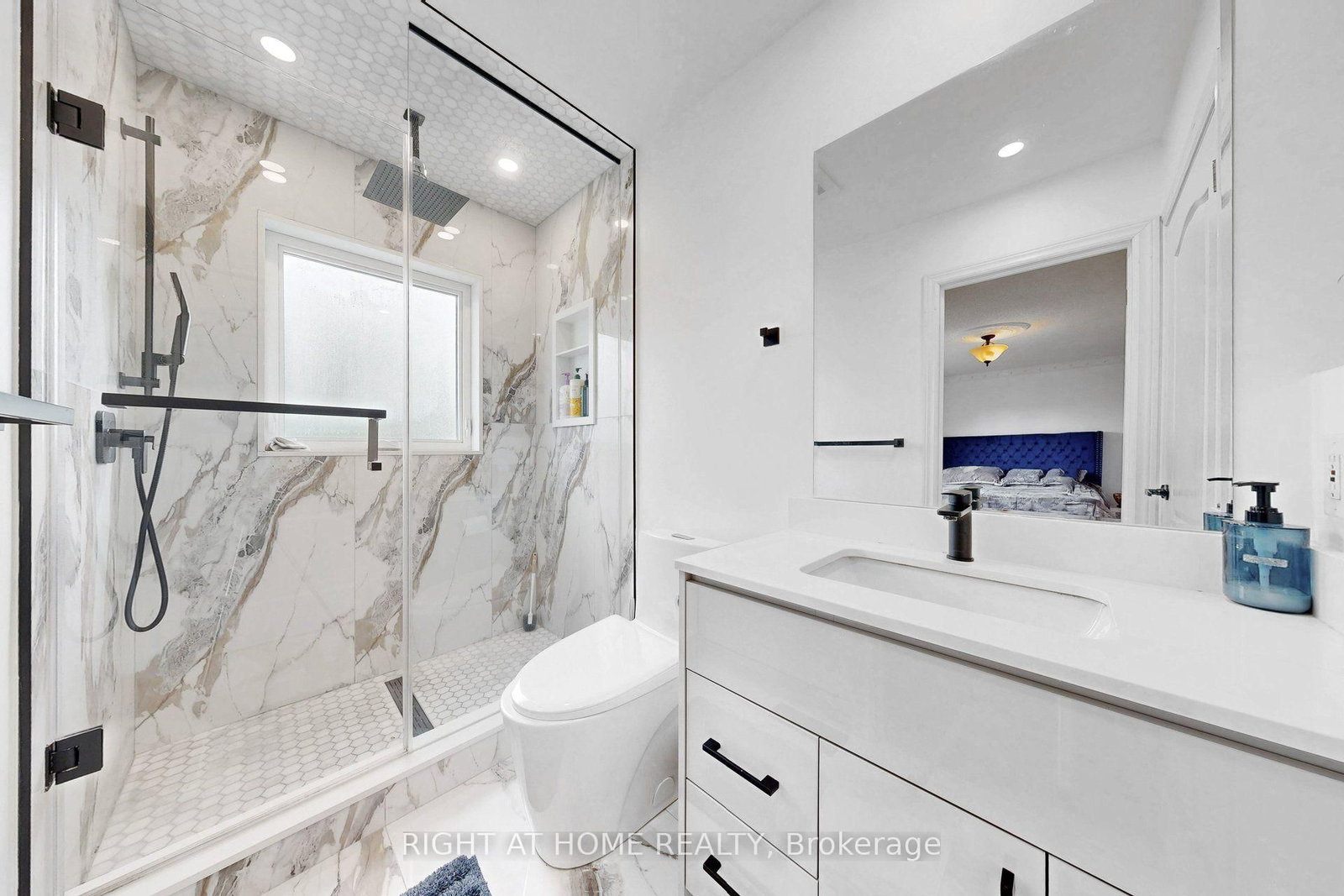 262 Wildberry Crescent • Vaughan, ON photo 15