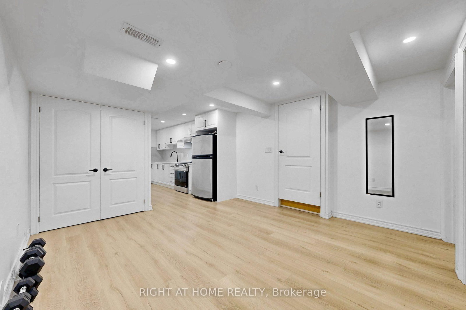 262 Wildberry Crescent • Vaughan, ON photo 27
