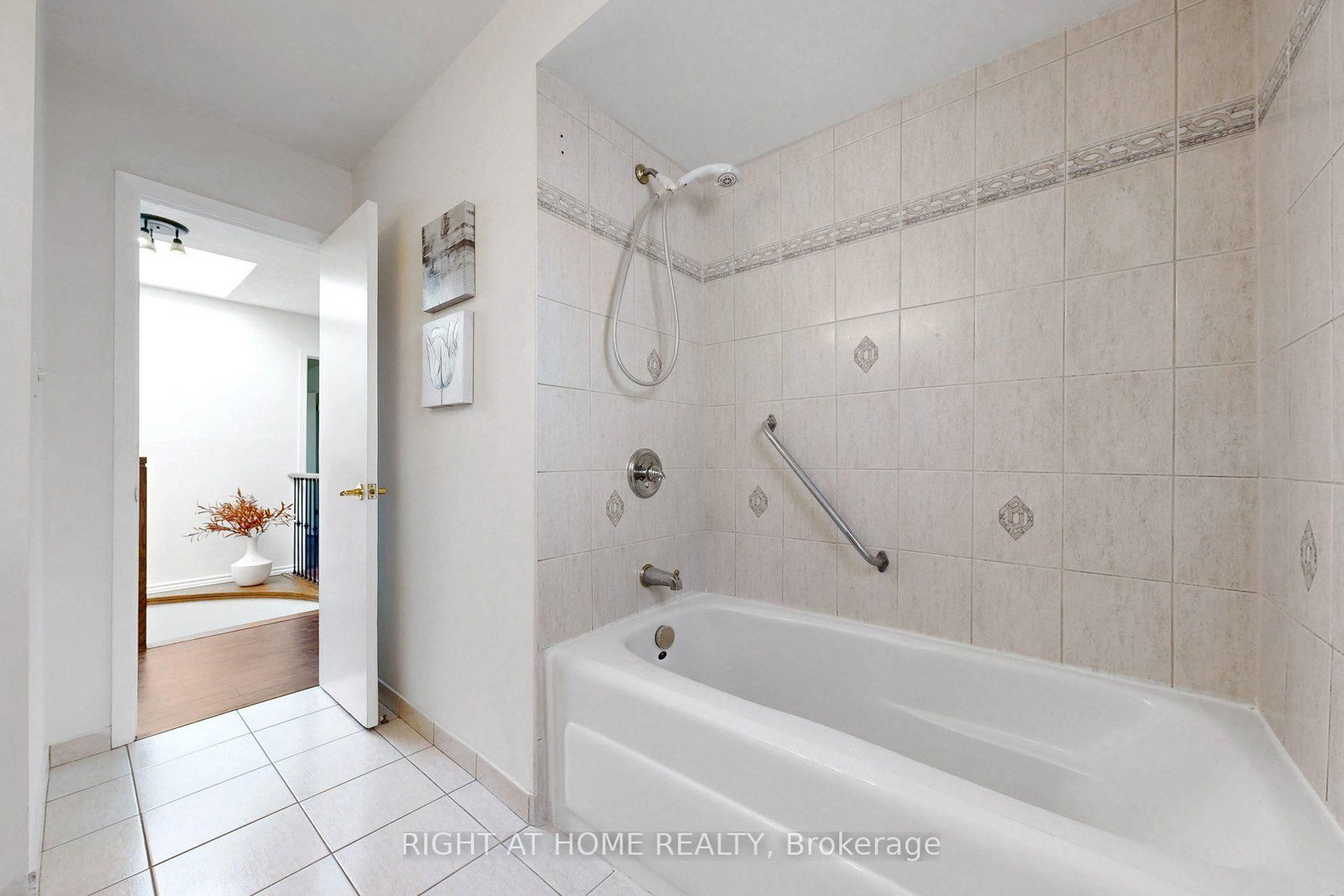 30 Abraham Avenue • Markham, ON photo 33