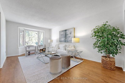 30 Abraham Avenue • Markham, ON photo 4