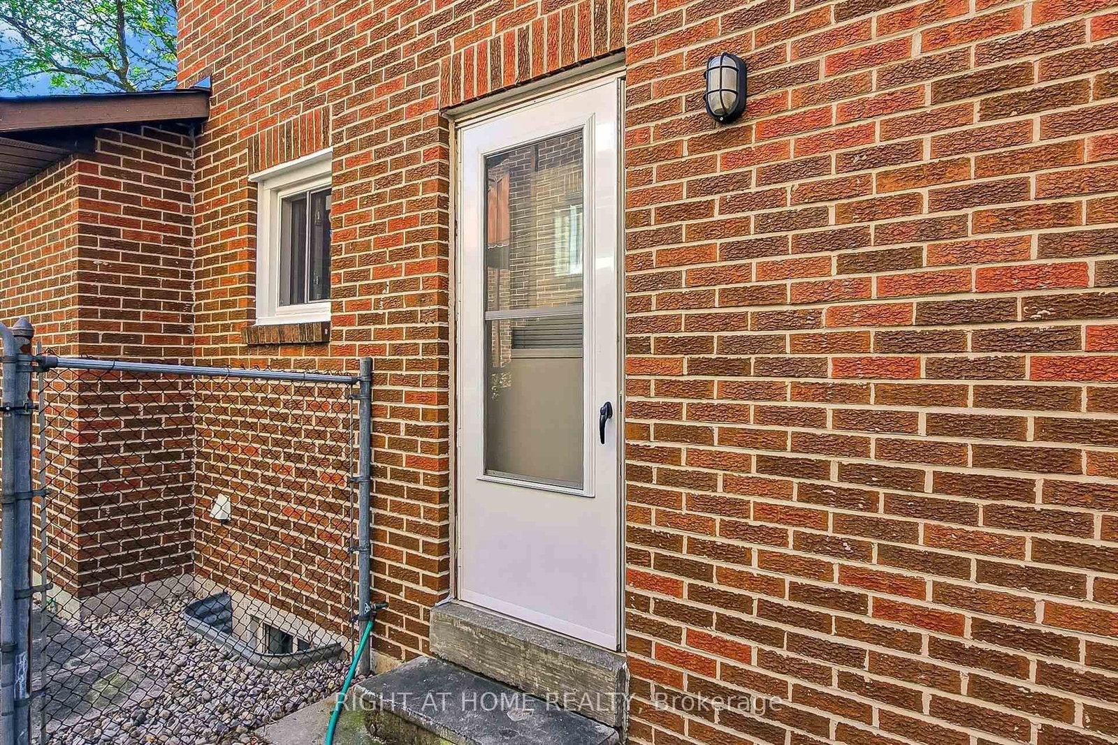 30 Abraham Avenue • Markham, ON photo 41