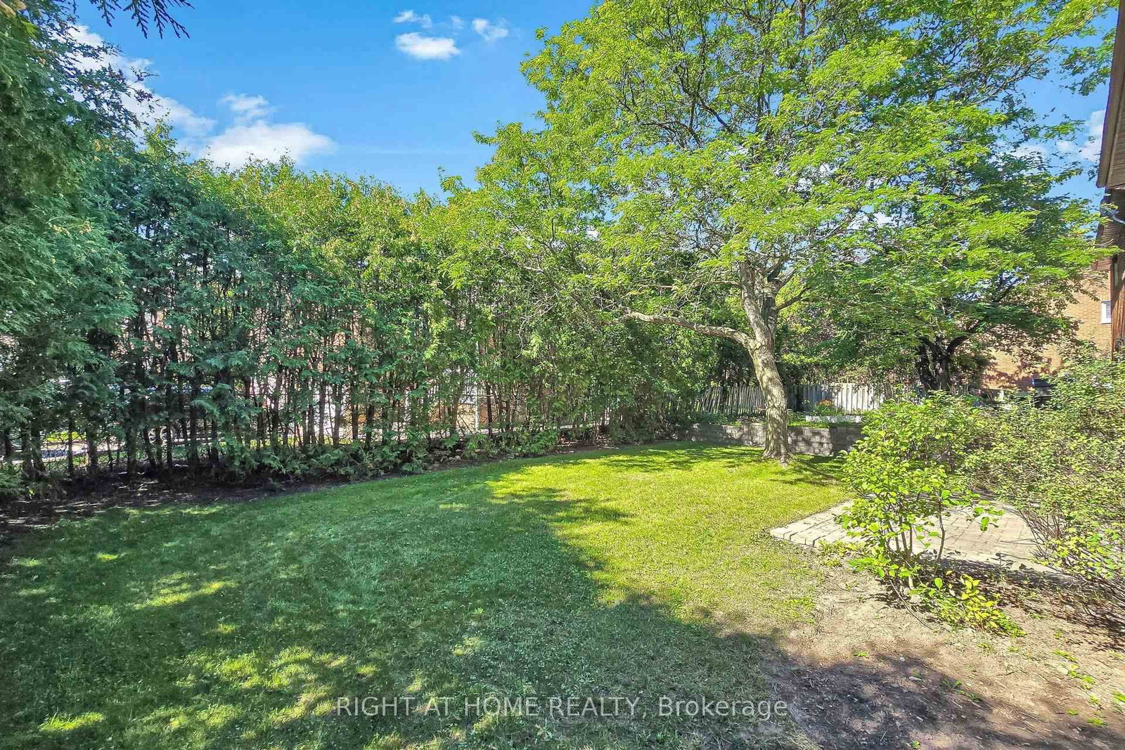 30 Abraham Avenue • Markham, ON photo 42