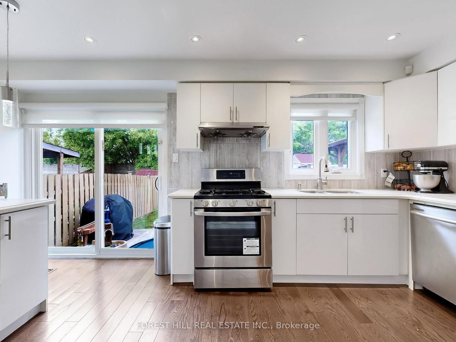 109 Spyglass Hill Road • Vaughan, ON photo 10