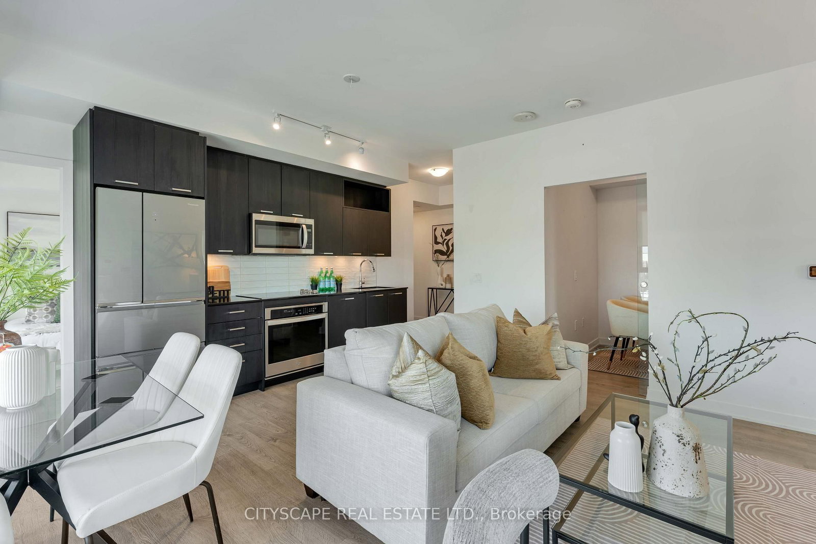 120 Eagle Rock Way • #405 • Vaughan, ON photo 20