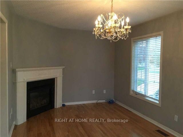 2 Silver Linden Drive