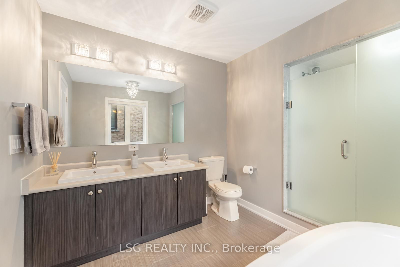 101 Dariole Drive • Richmond Hill, ON photo 24