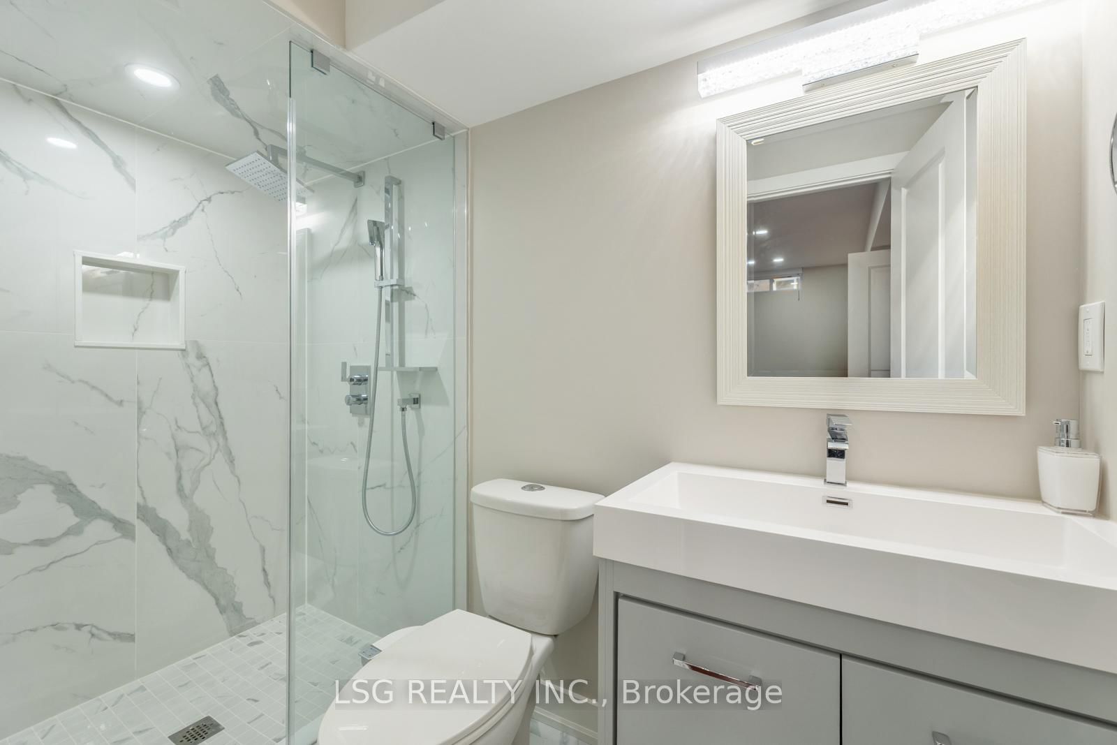 101 Dariole Drive • Richmond Hill, ON photo 35
