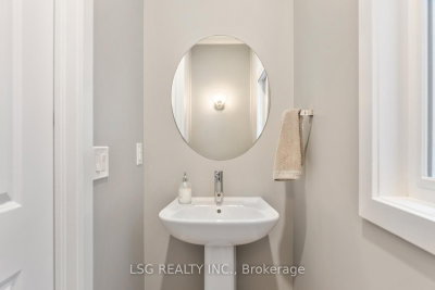 101 Dariole Drive • Richmond Hill, ON photo 5