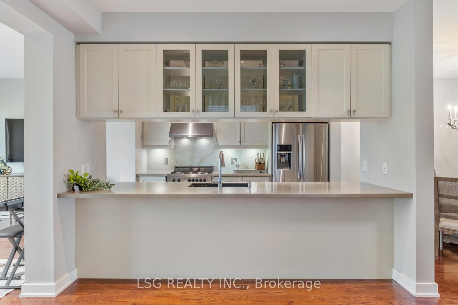 101 Dariole Drive • Richmond Hill, ON photo 9