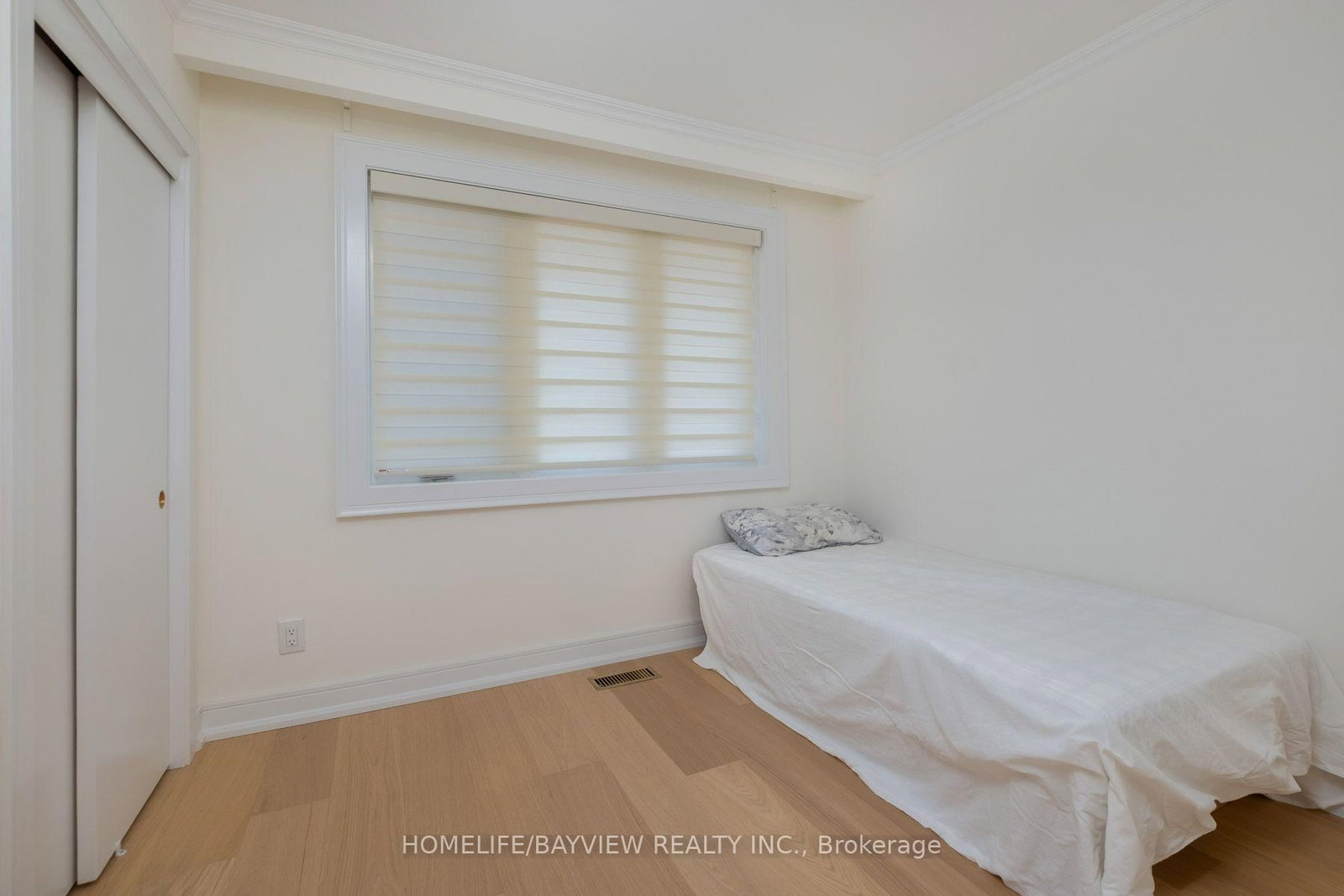 164 Steeles Avenue E • Markham, ON photo 14