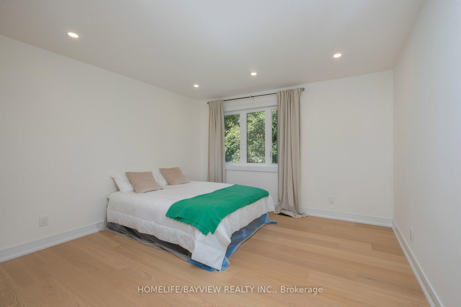 164 Steeles Avenue E • Markham, ON photo 16