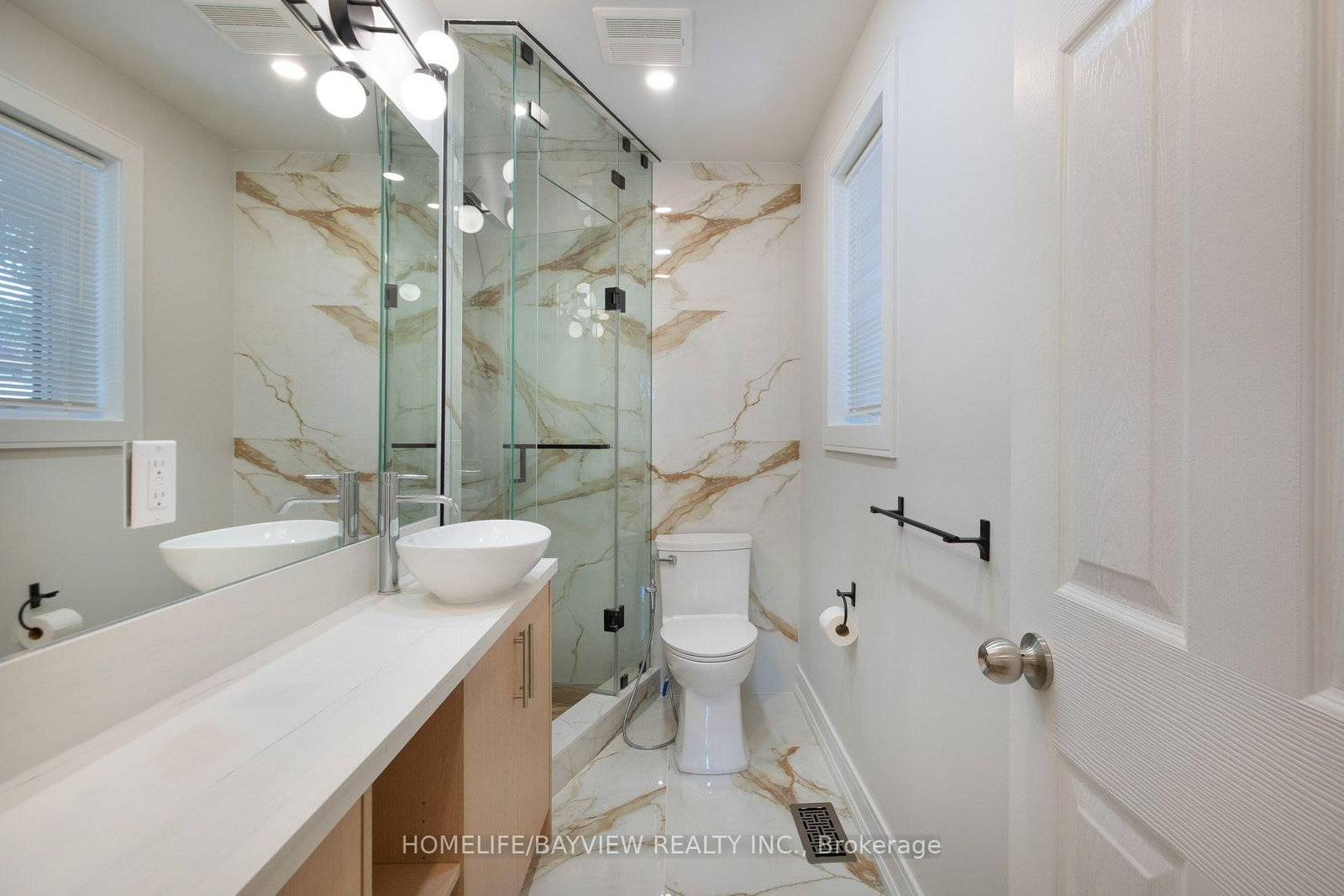 164 Steeles Avenue E • Markham, ON photo 18