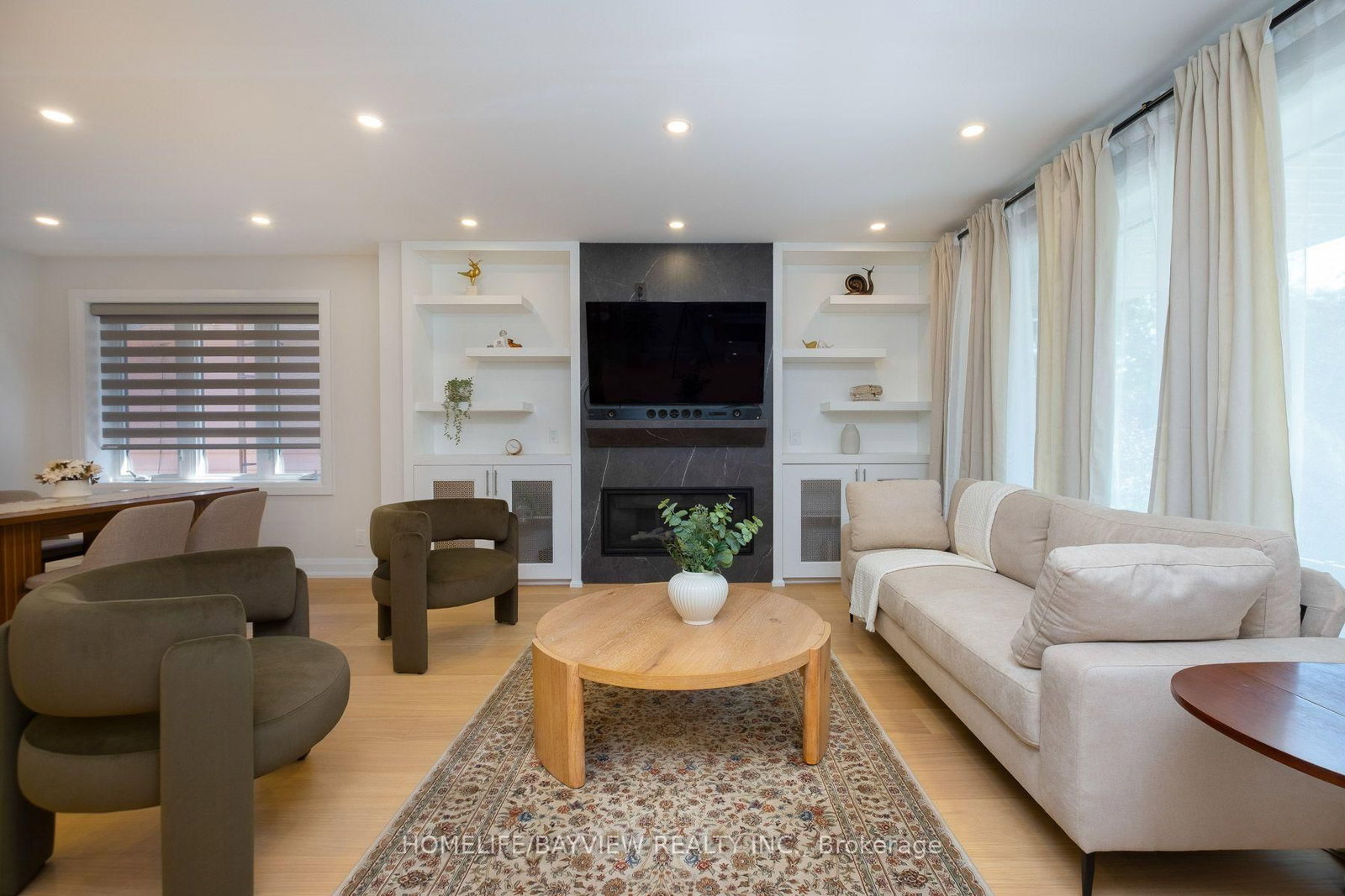 164 Steeles Avenue E • Markham, ON photo 6