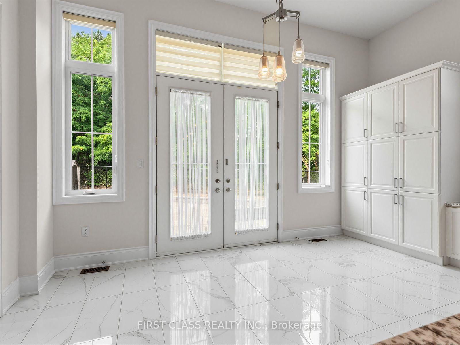 16 Macdonald Court • Richmond Hill, ON photo 18