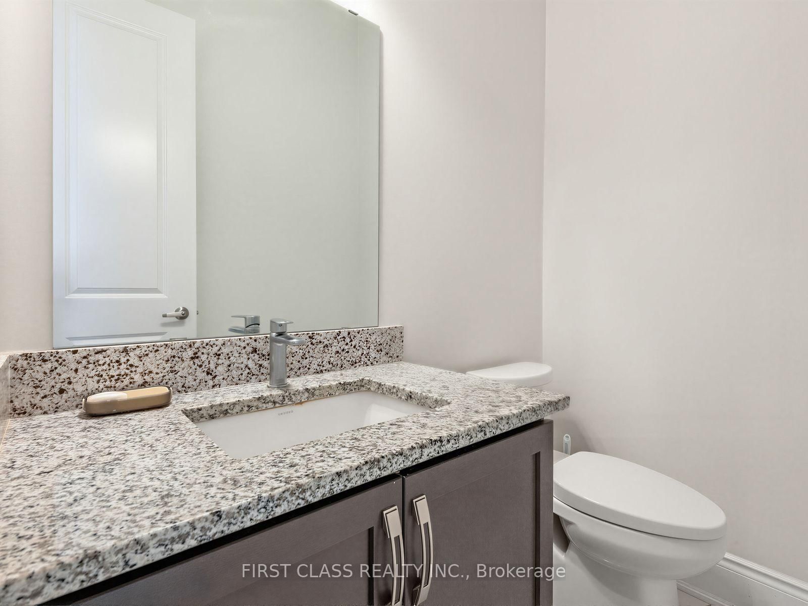 16 Macdonald Court • Richmond Hill, ON photo 24