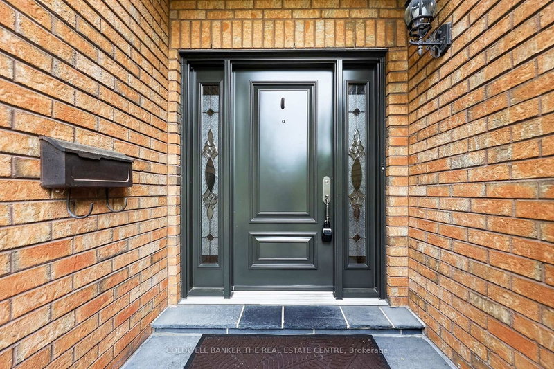 274 Kirby Crescent