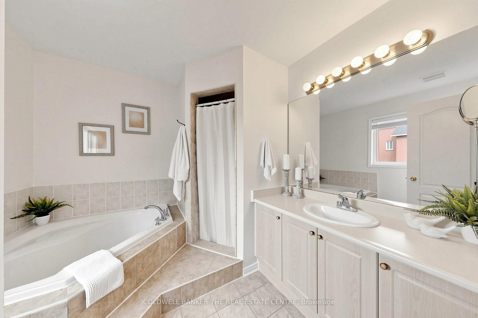 260 Flagstone Way • Newmarket, ON photo 28