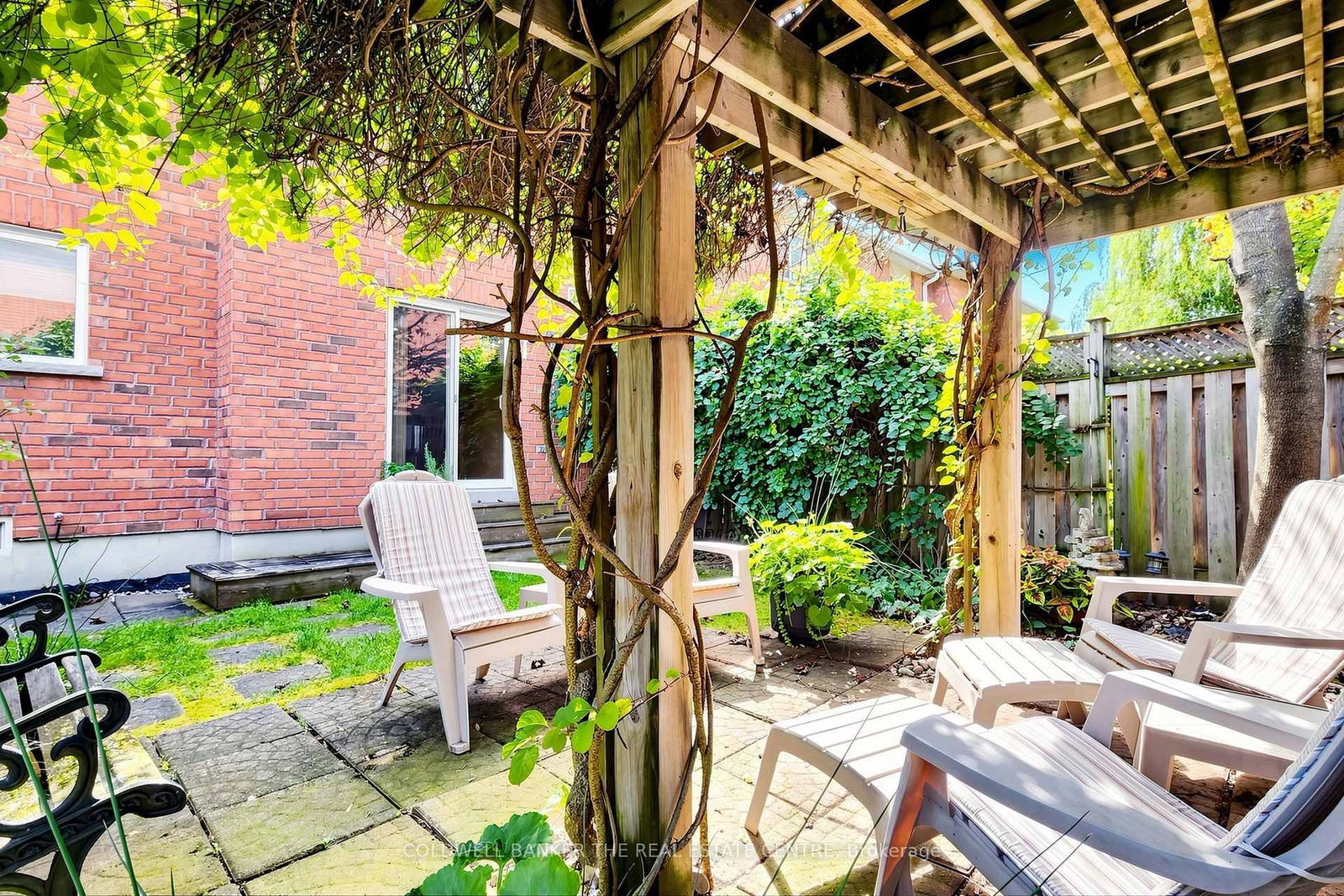 260 Flagstone Way • Newmarket, ON photo 38
