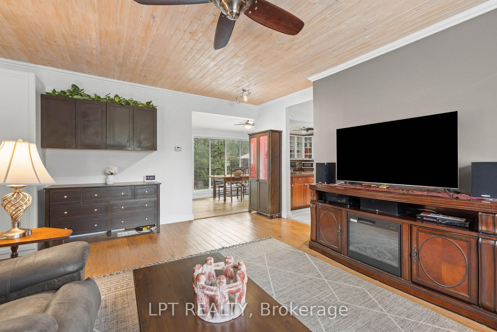 427 Lake Drive E • Georgina, ON photo 12
