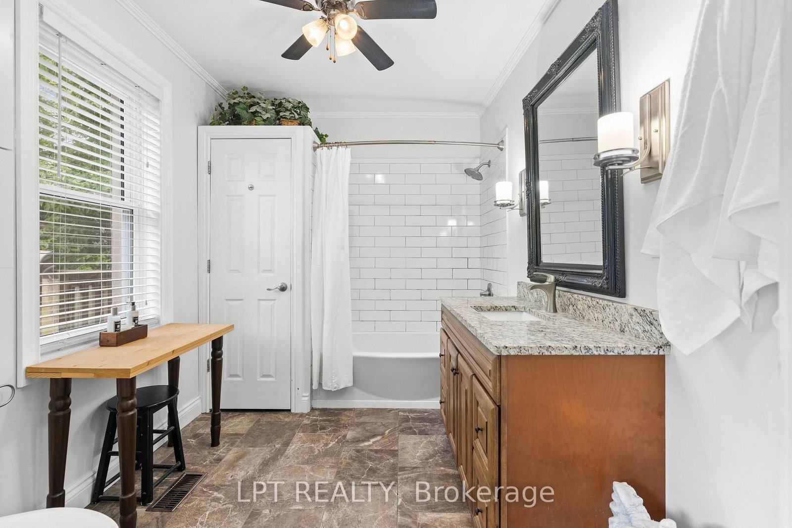 427 Lake Drive E • Georgina, ON photo 27