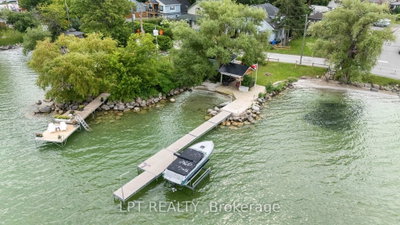 427 Lake Drive E • Georgina, ON photo 3
