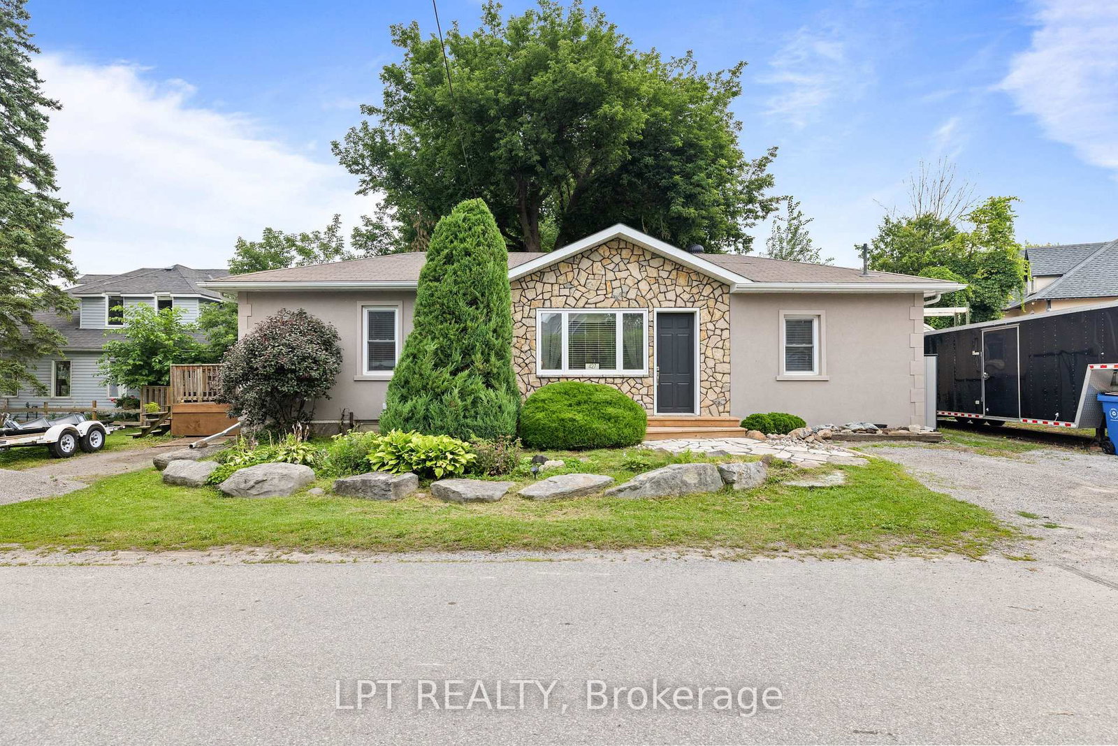 427 Lake Drive E • Georgina, ON photo 8