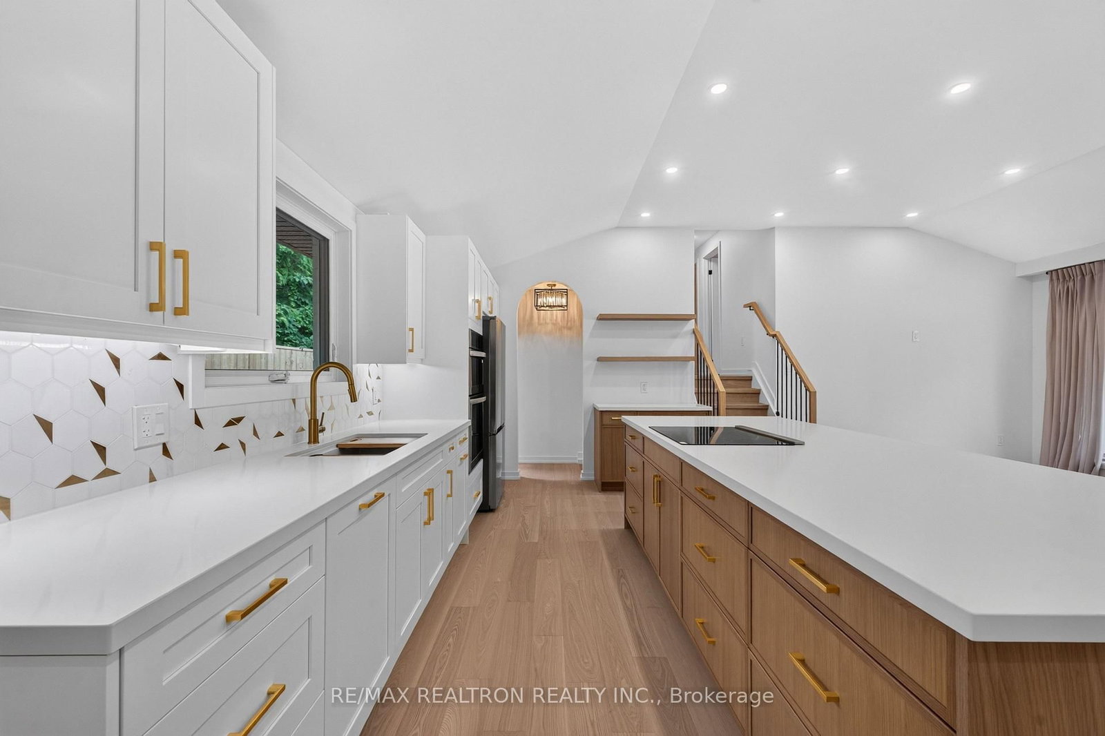 3 Reuben Street • Aurora, ON photo 10