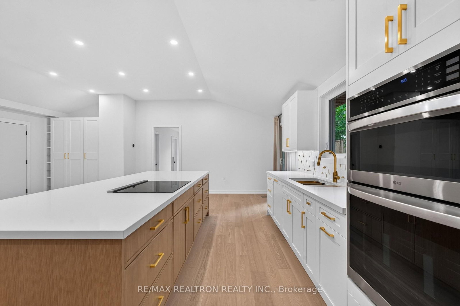 3 Reuben Street • Aurora, ON photo 14