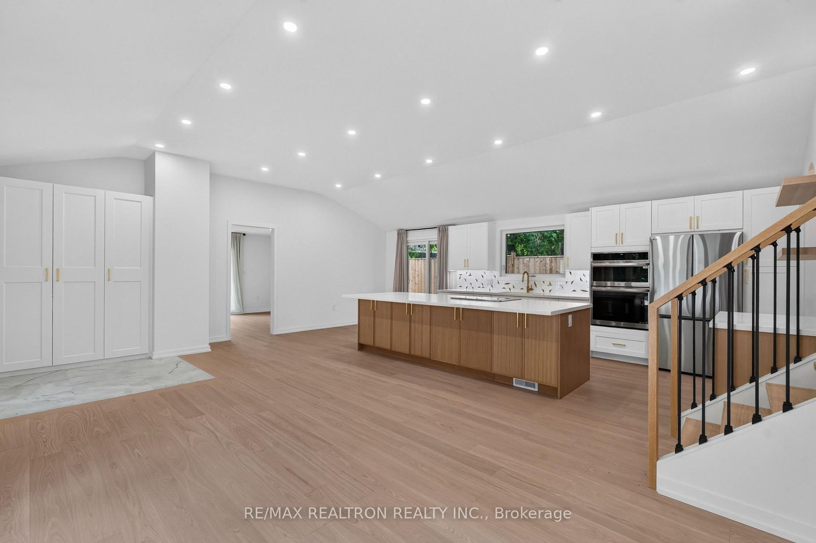 3 Reuben Street • Aurora, ON photo 15
