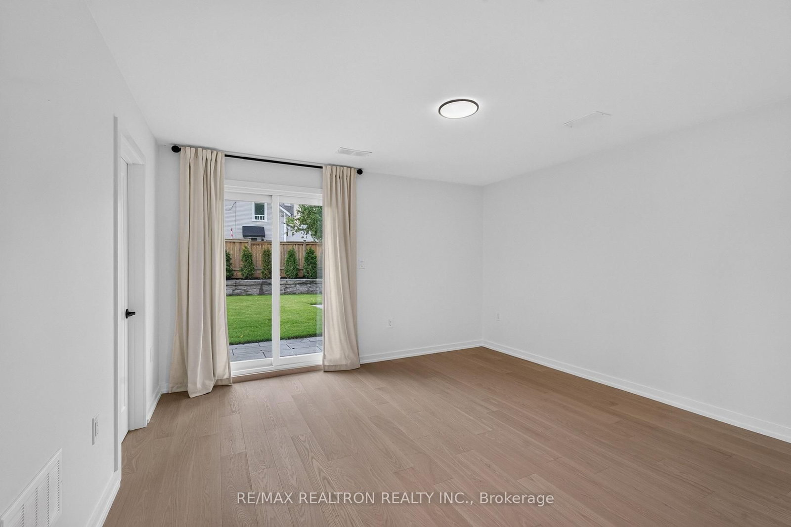 3 Reuben Street • Aurora, ON photo 26