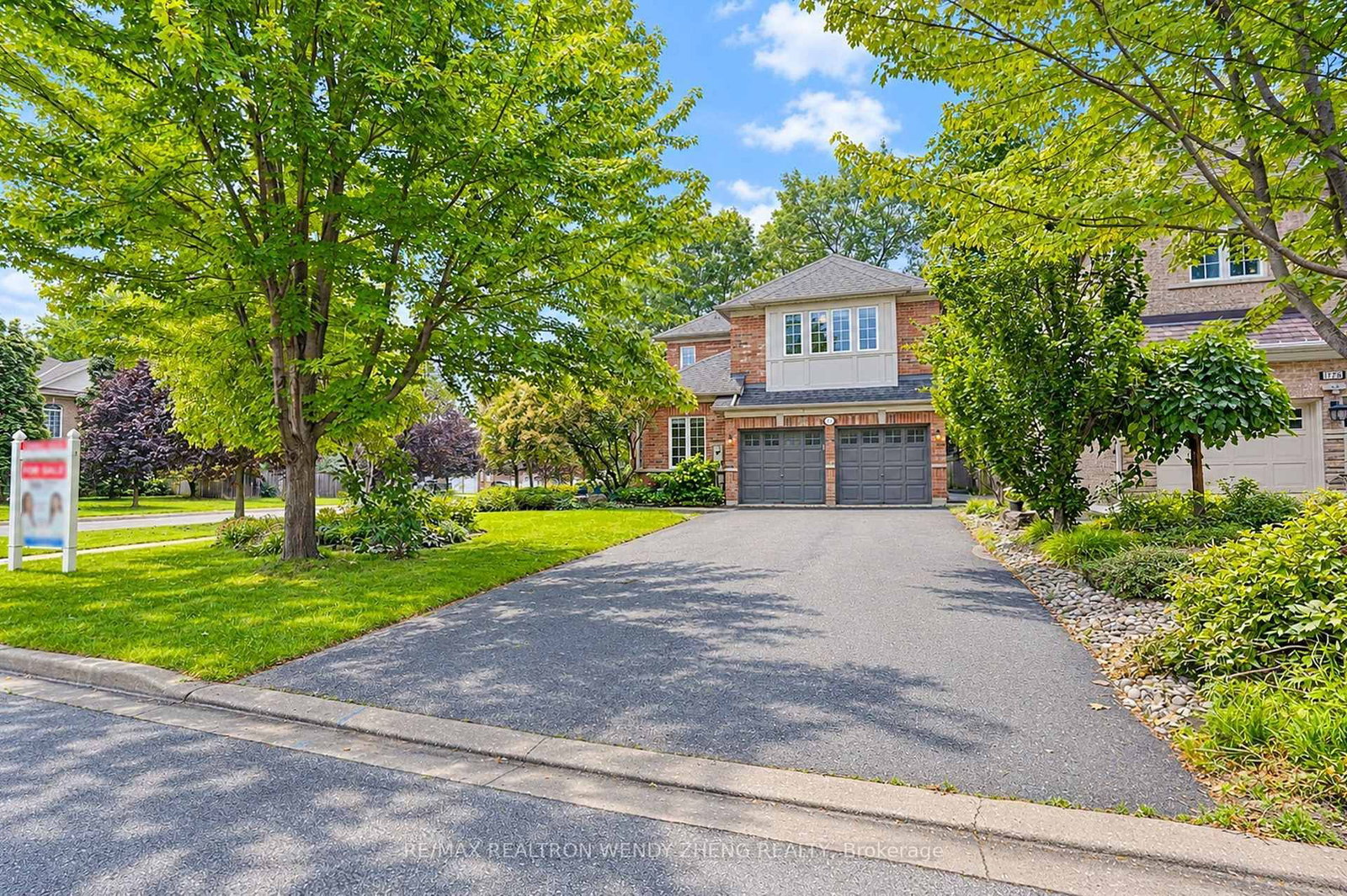 180 Stave Crescent • Richmond Hill, ON photo 1