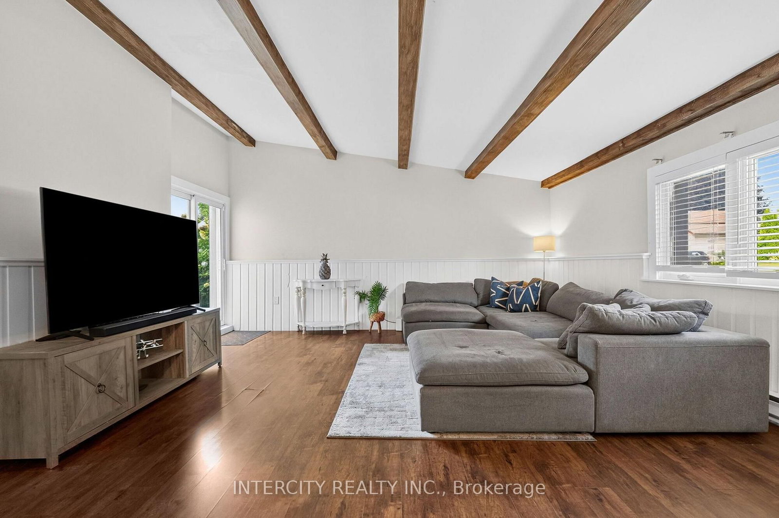 98 Essa Street • Bradford West Gwillimbury, ON photo 19