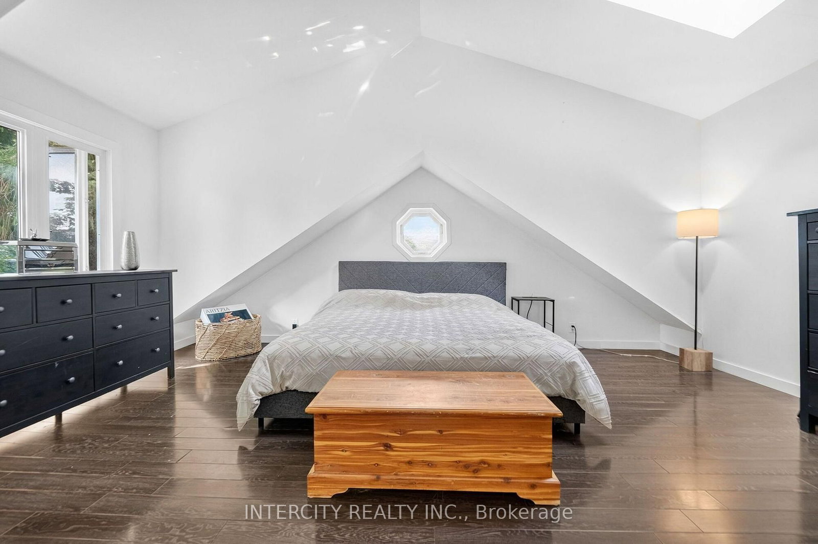 98 Essa Street • Bradford West Gwillimbury, ON photo 25