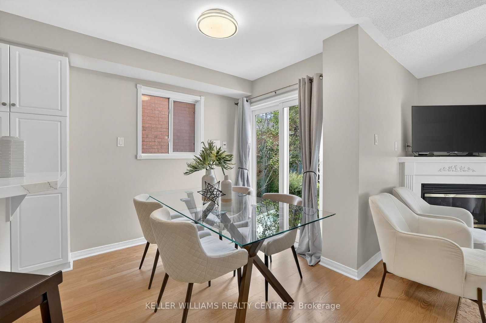 120 Woodroof Crescent • Aurora, ON photo 12