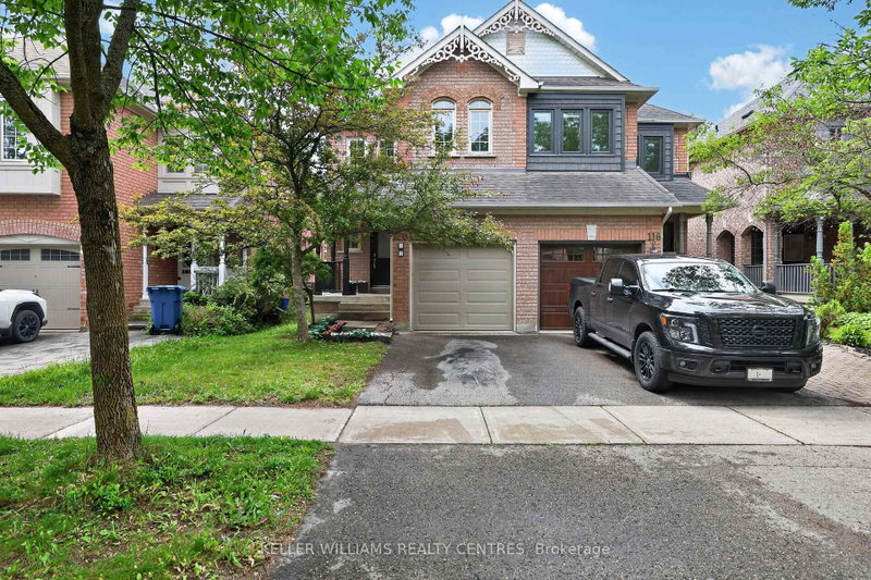 120 Woodroof Crescent