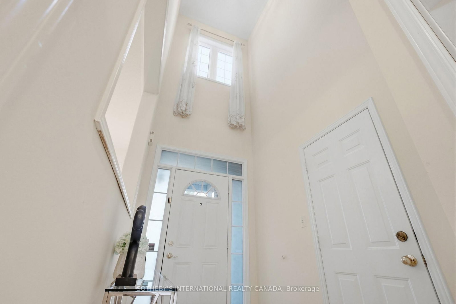 42 Chasser Drive • Markham, ON photo 4