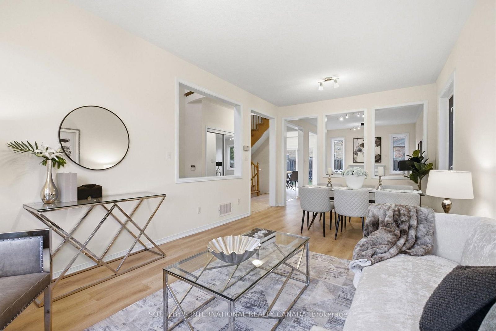 42 Chasser Drive • Markham, ON photo 8