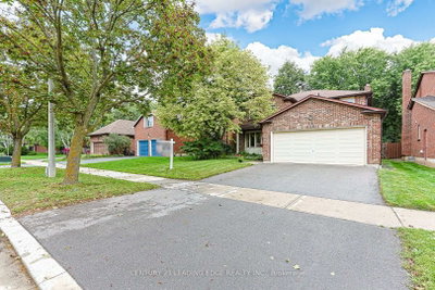 14 Buchanan Drive • Markham, ON photo 3