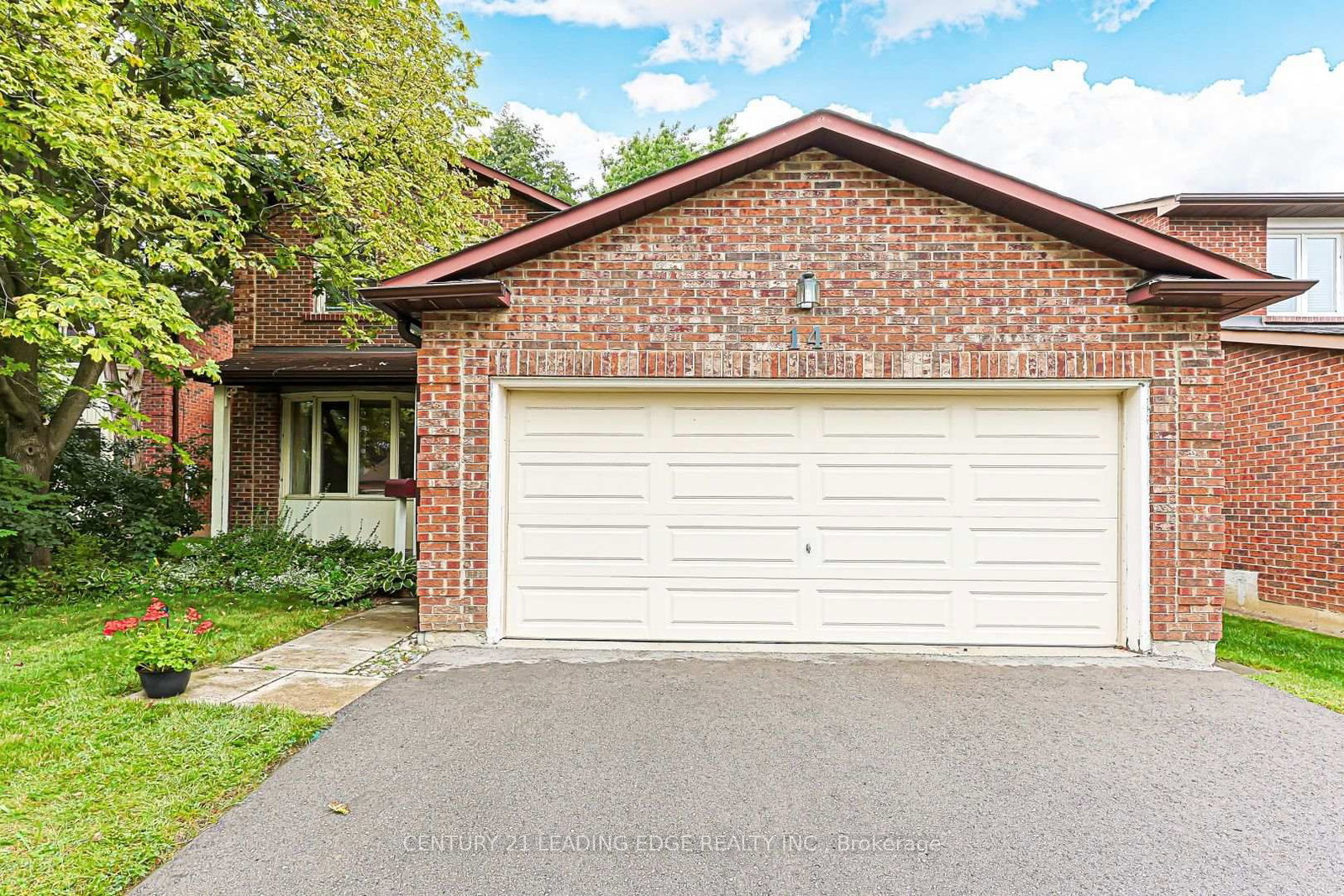 14 Buchanan Drive • Markham, ON photo 4