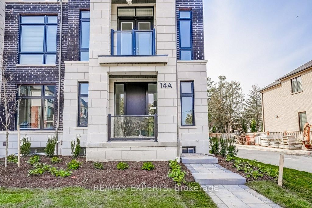 14A Mccachen Street • Richmond Hill, ON photo 2