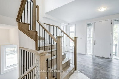 14A Mccachen Street • Richmond Hill, ON photo 6