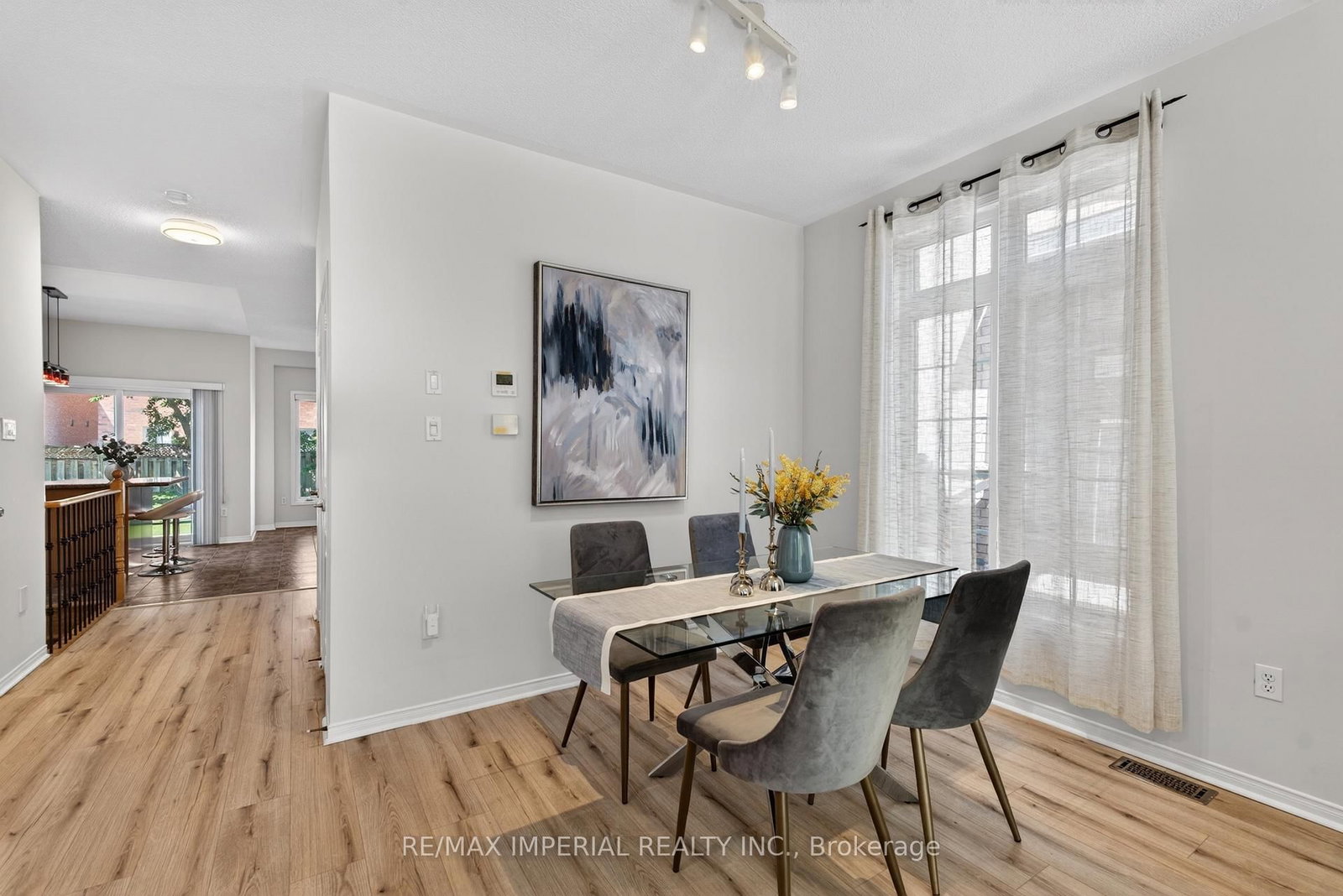 18 Davidoff Street • Markham, ON photo 8