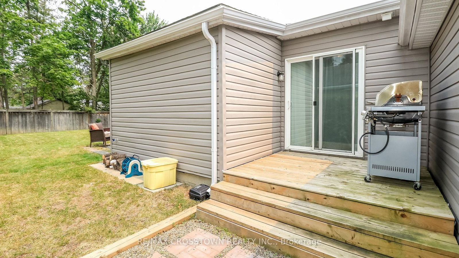 706 Reid Street photo 6