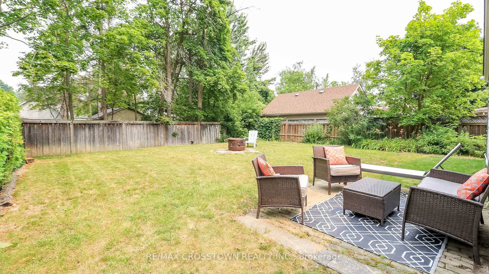 706 Reid Street photo 8