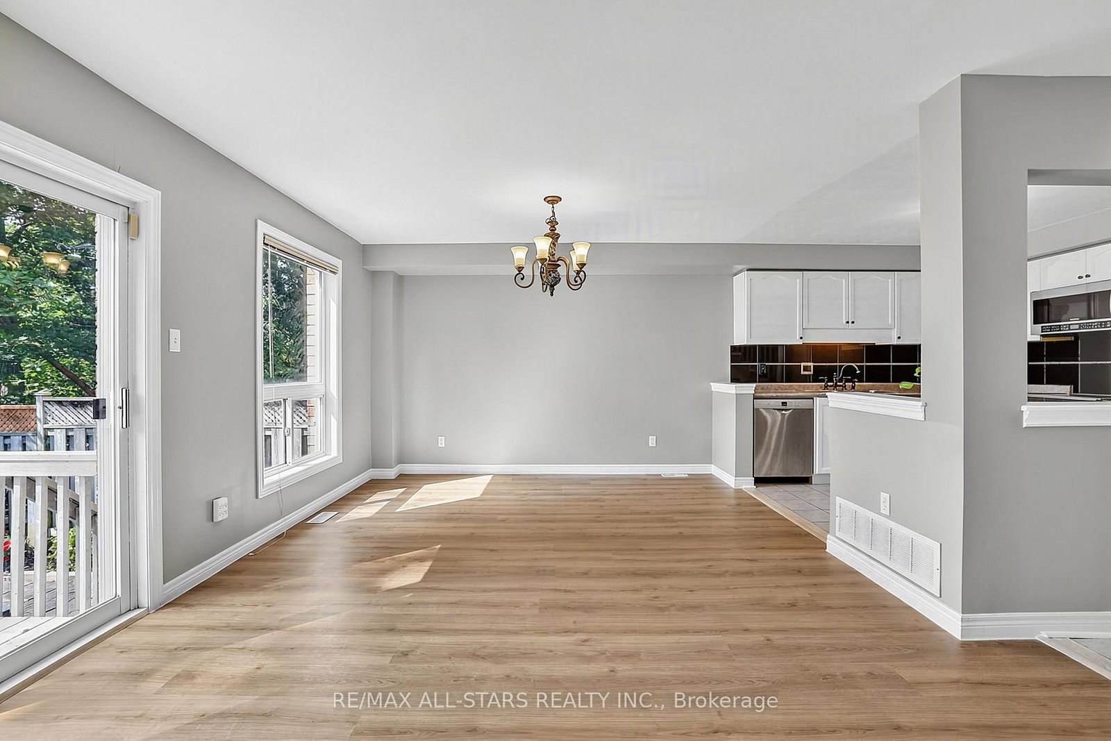 18 Lancaster Court • Georgina, ON photo 12