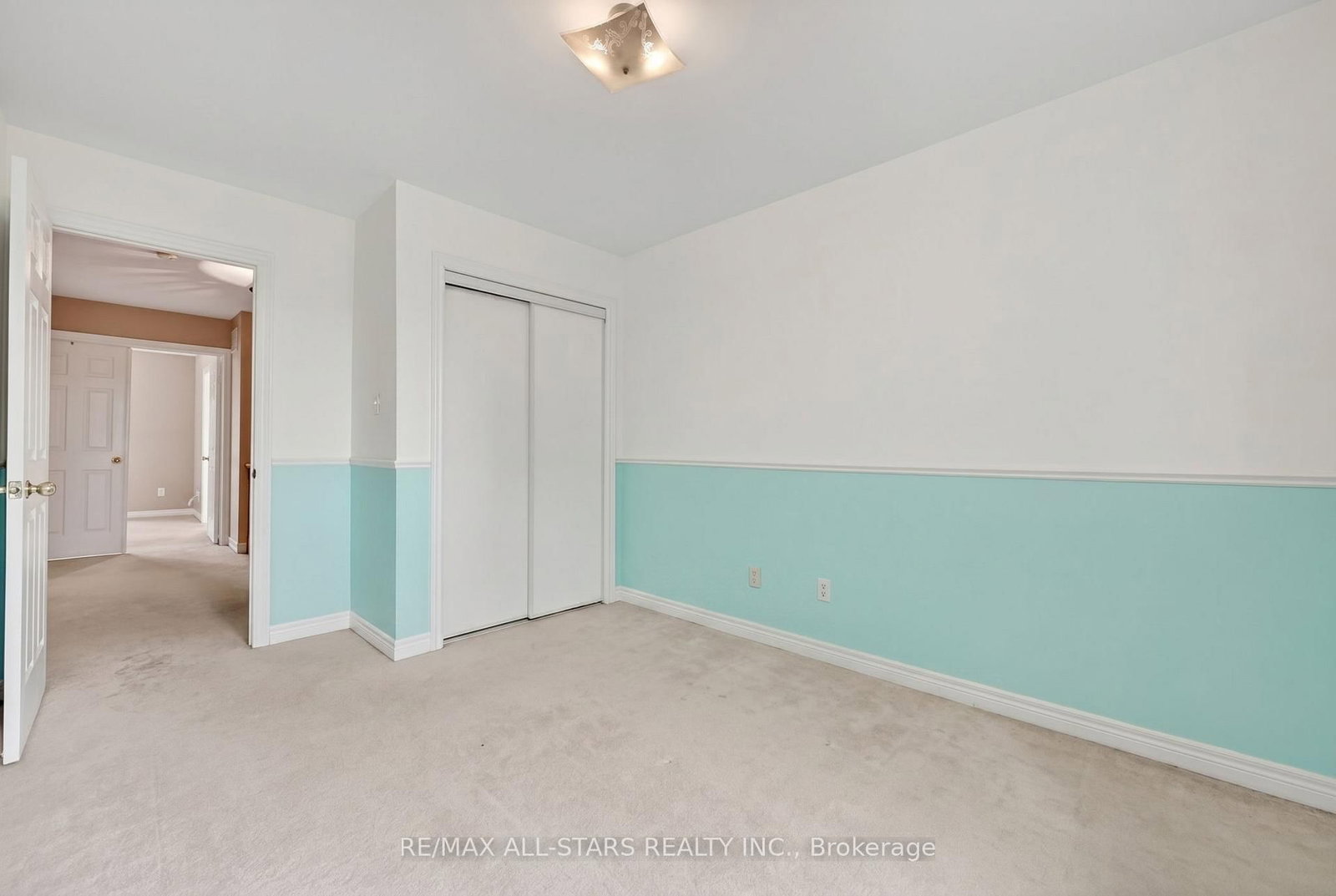 18 Lancaster Court • Georgina, ON photo 23