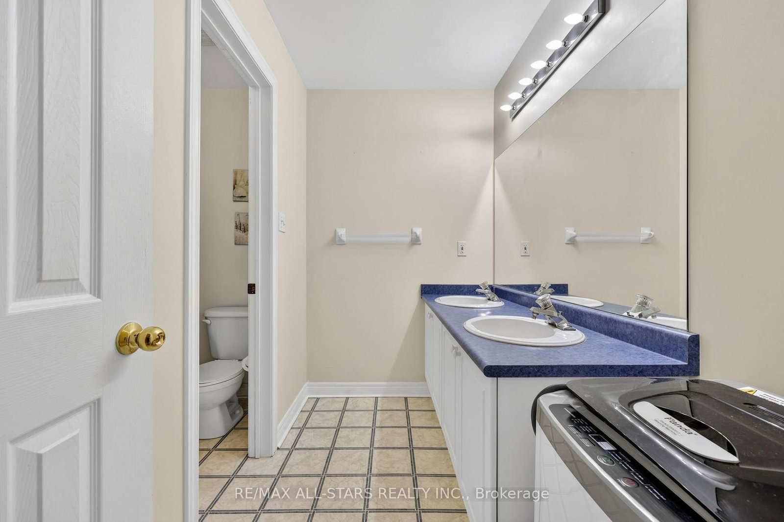 18 Lancaster Court • Georgina, ON photo 26