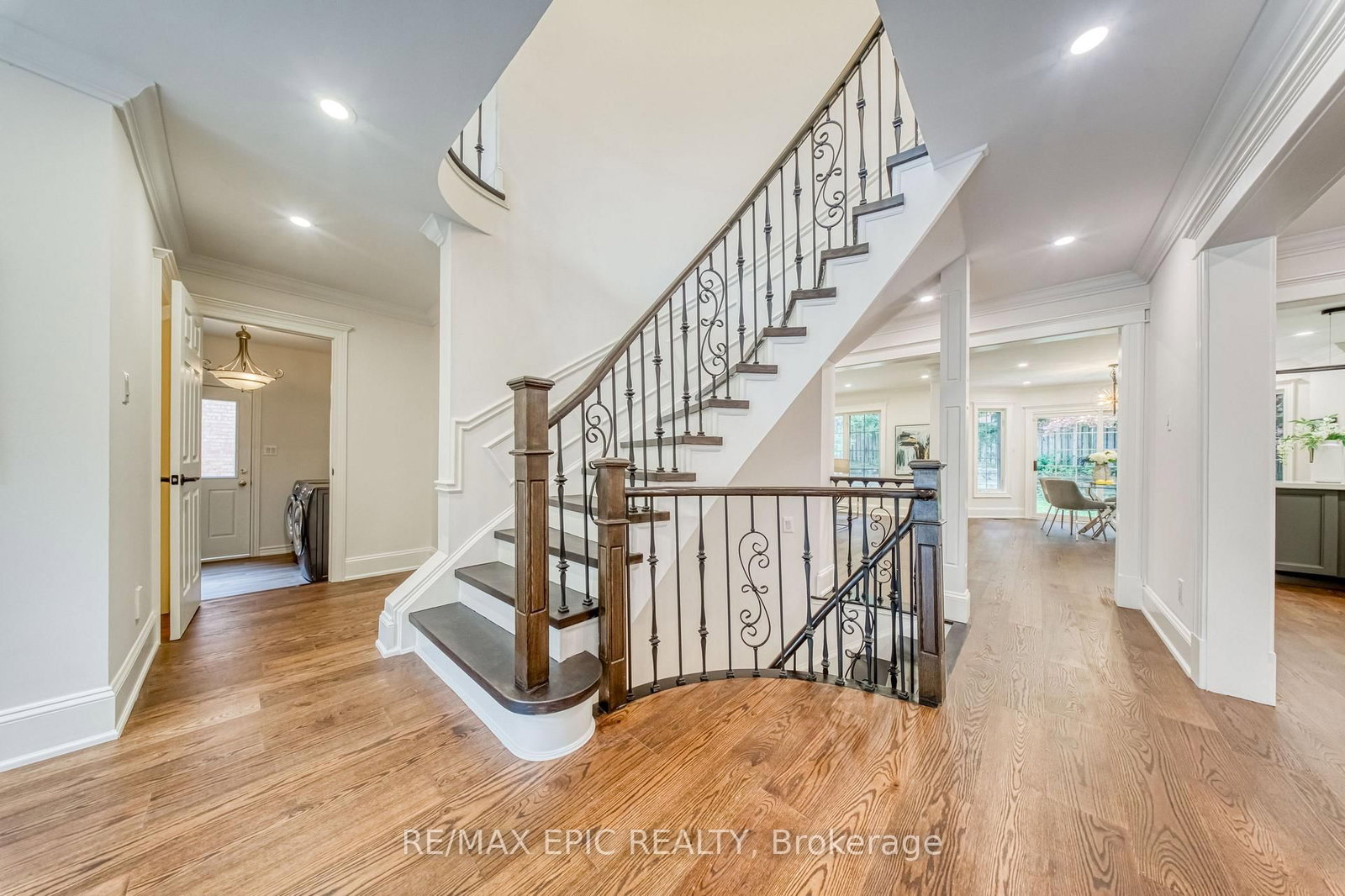 961 Damascus Court • Newmarket, ON photo 16