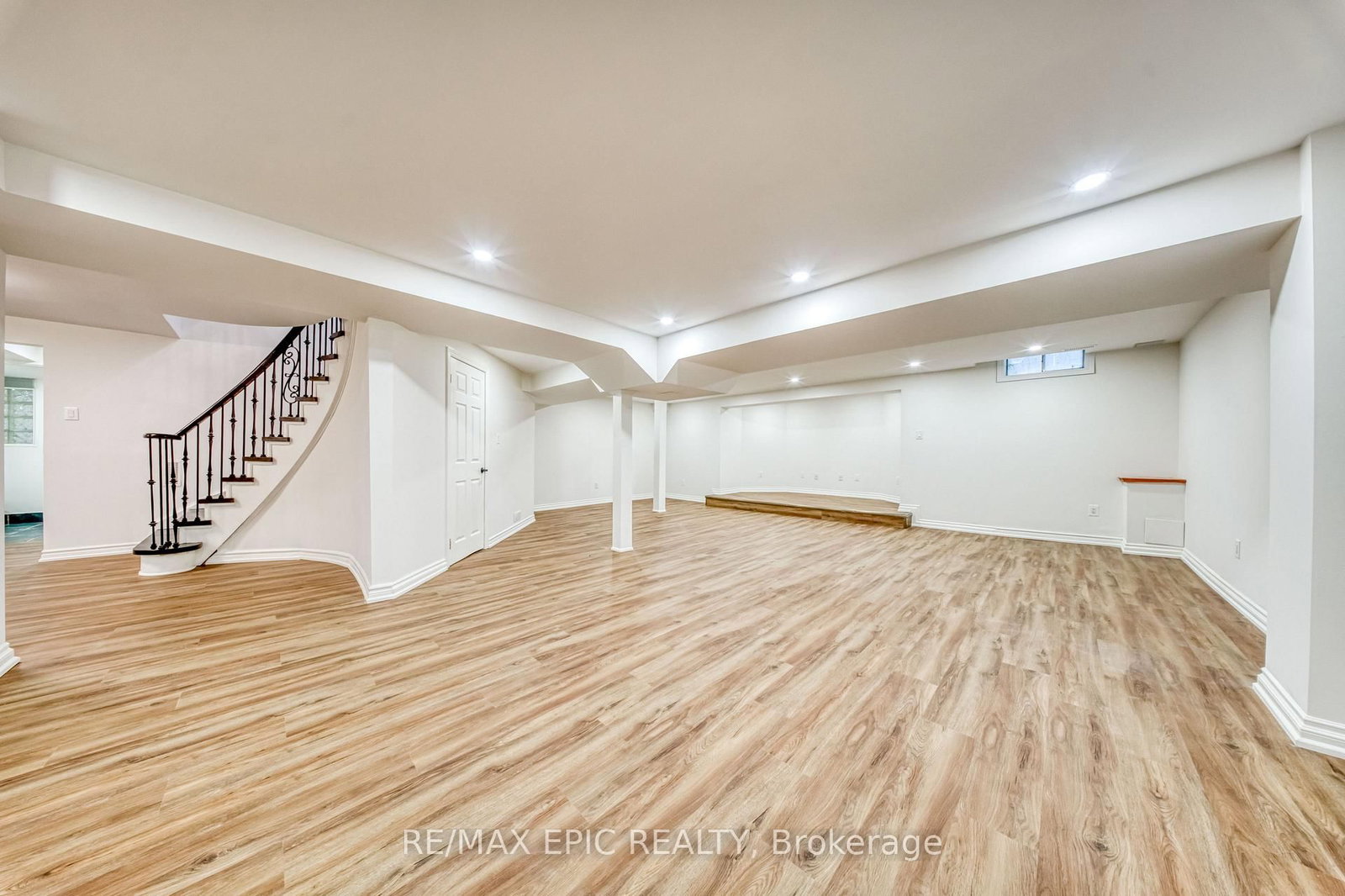 961 Damascus Court • Newmarket, ON photo 32